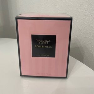 Victoria Secret Bombshell Perfume
